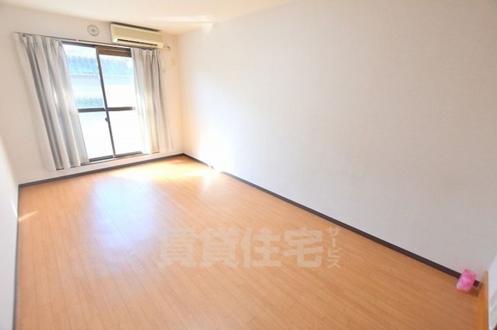 福寿マンションの居間