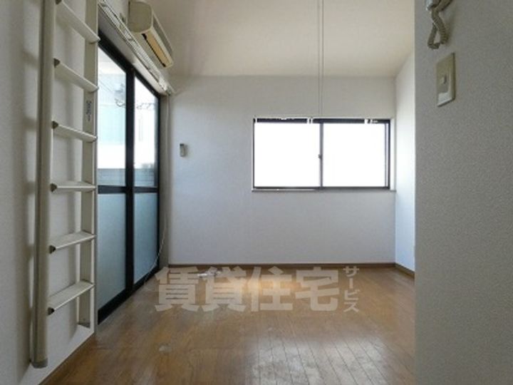 ウィンズ博多東の居間