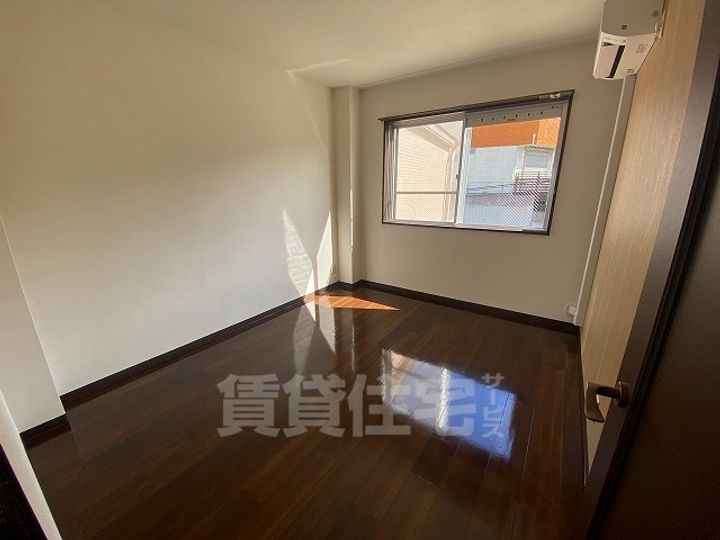 大阪府東大阪市東石切町4丁目の賃貸マンションの寝室