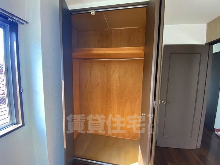 大阪府東大阪市東石切町4丁目の賃貸マンションの内装