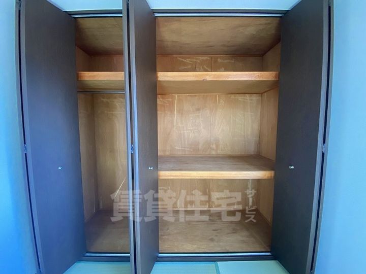 大阪府東大阪市東石切町4丁目の賃貸マンションの内装