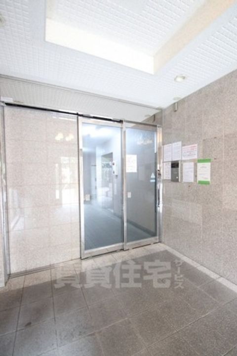大町PCハイツ1・2号館1-406の玄関
