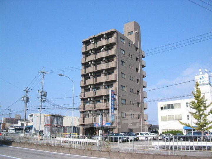 エクセル枇杷島の外観