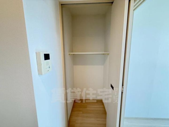 大阪府豊中市曽根東町1丁目の賃貸マンションの内装