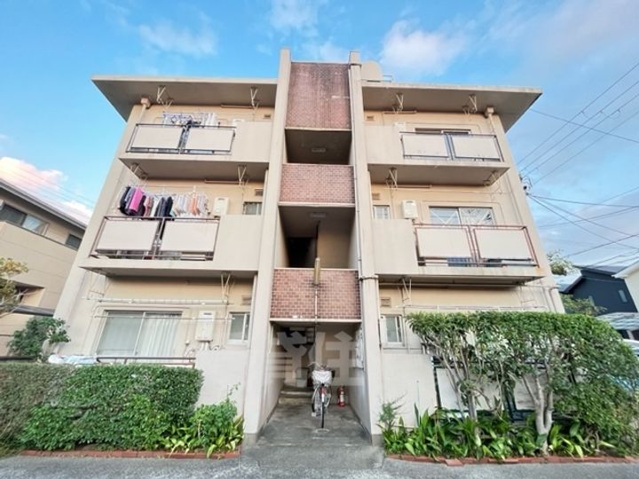 中野マンションの外観