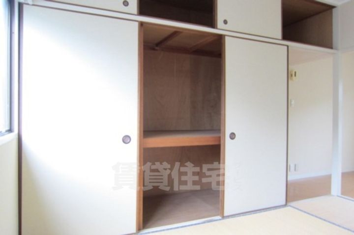 大阪府吹田市千里丘西の賃貸マンションの内装