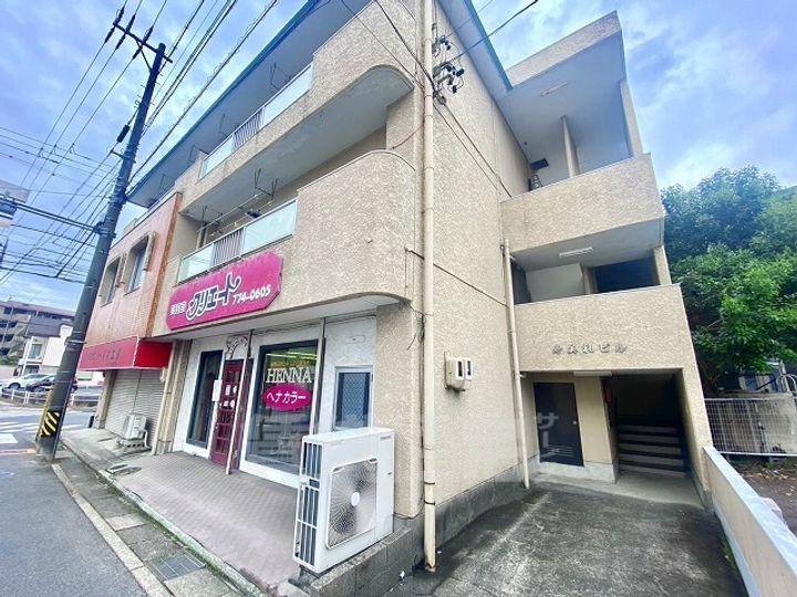寿美礼ビル(スミレビル)301の外観