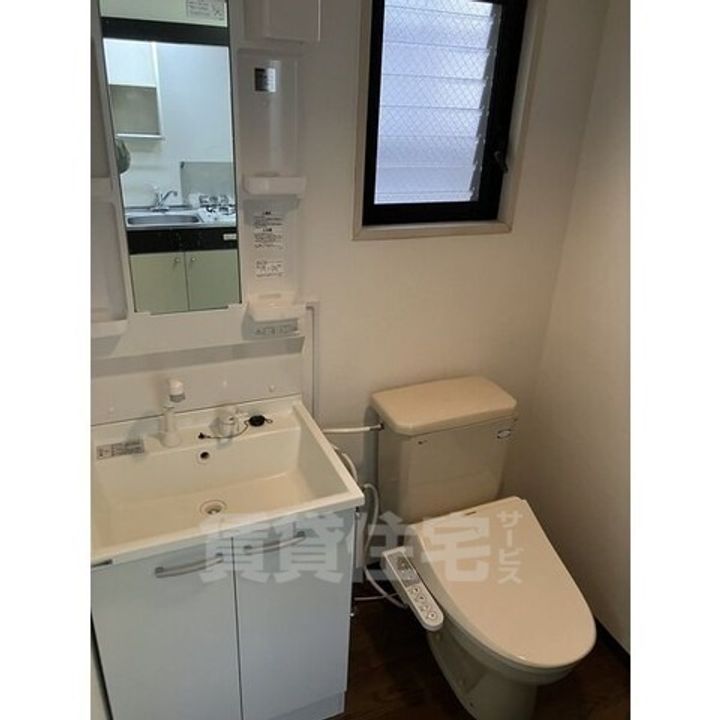 愛知県名古屋市緑区鳴海町字白山の賃貸マンションの内装