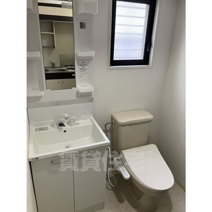 愛知県名古屋市緑区鳴海町字白山の賃貸マンションの内装