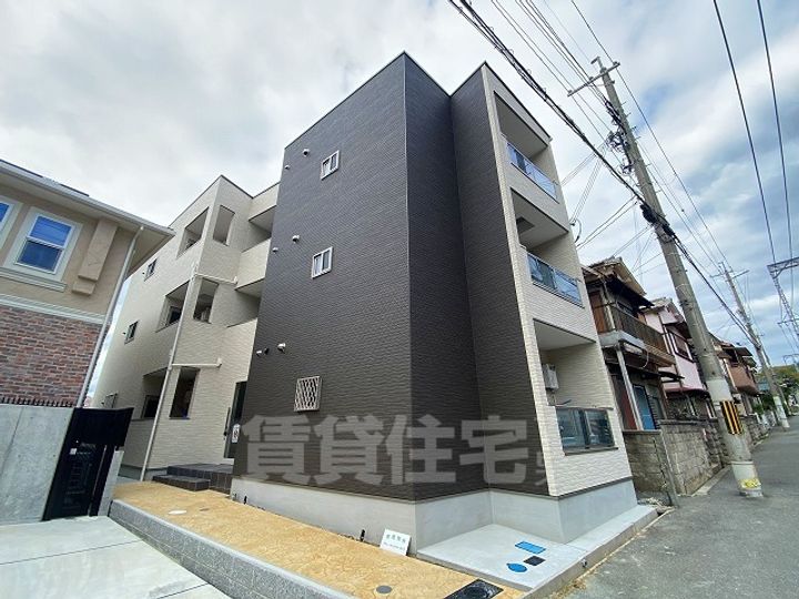 カーサフォルトゥナート額田駅前の外観