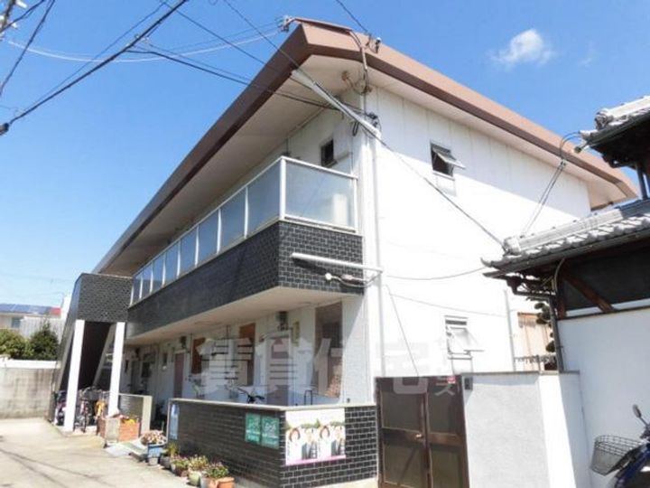 大阪府豊中市螢池中町2丁目の賃貸マンションの外観