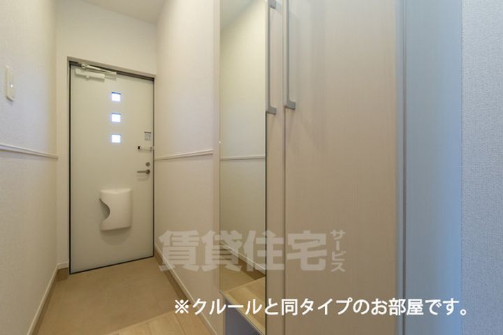 ミル ソラーナ 1の玄関