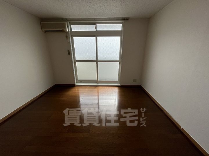 アビターレ山手332の居間