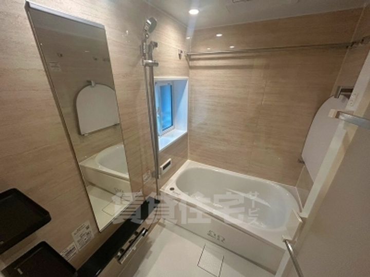 ローレルアイ名駅東の風呂