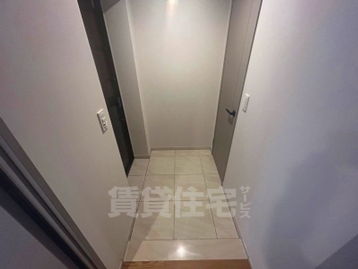 ローレルアイ名駅東の玄関