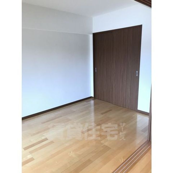 ロイヤルパークス千種の内装