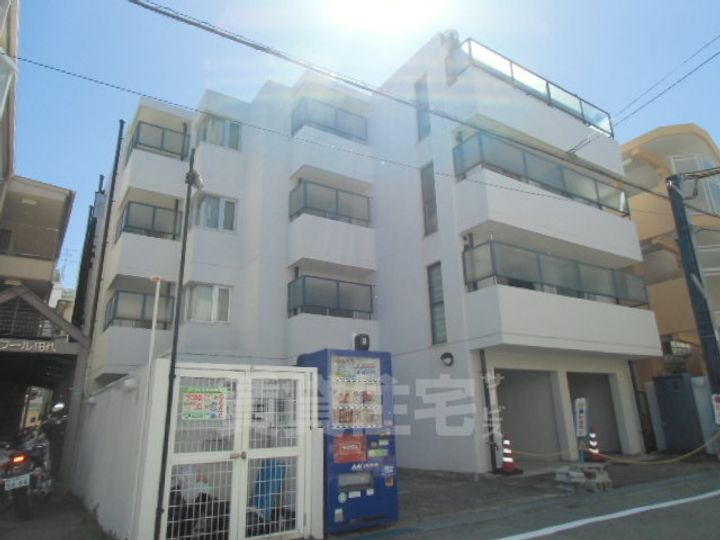 ダイドーメゾン西宮北口2の外観