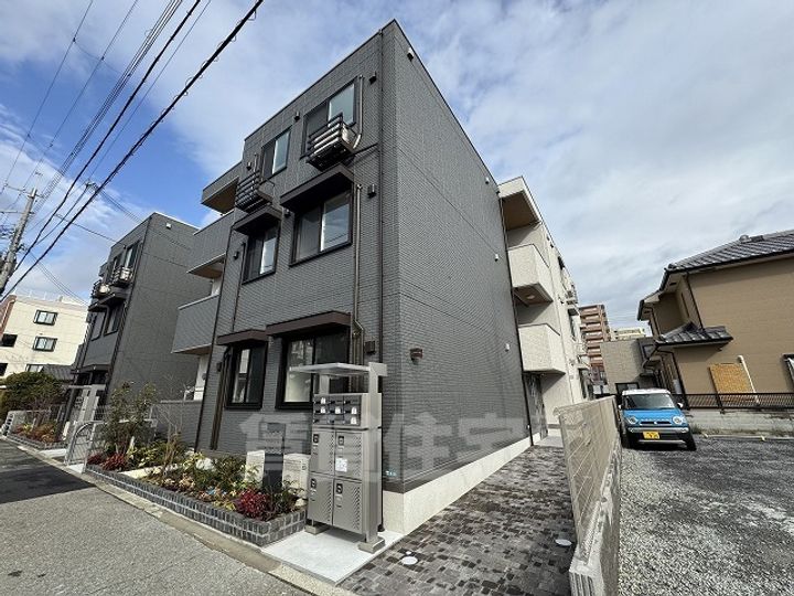 コンフィエ鳴尾の外観