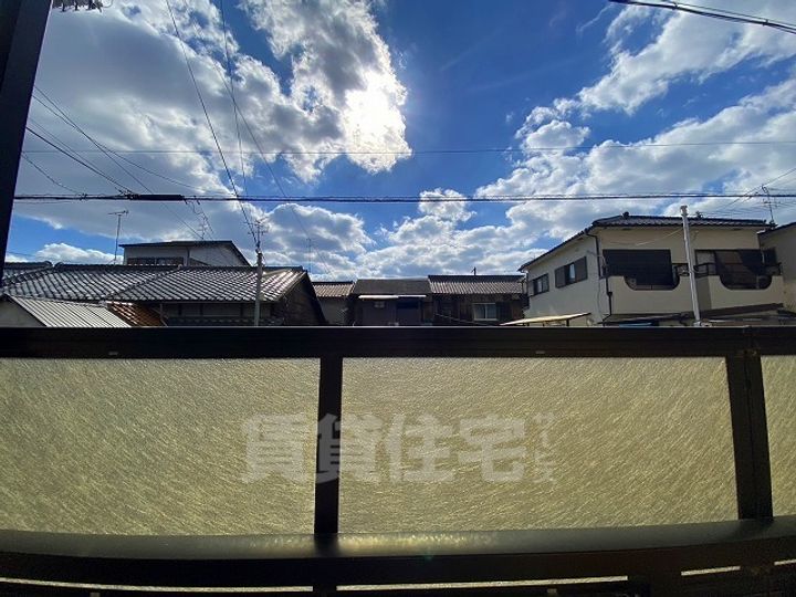 フローラルハイツの周辺