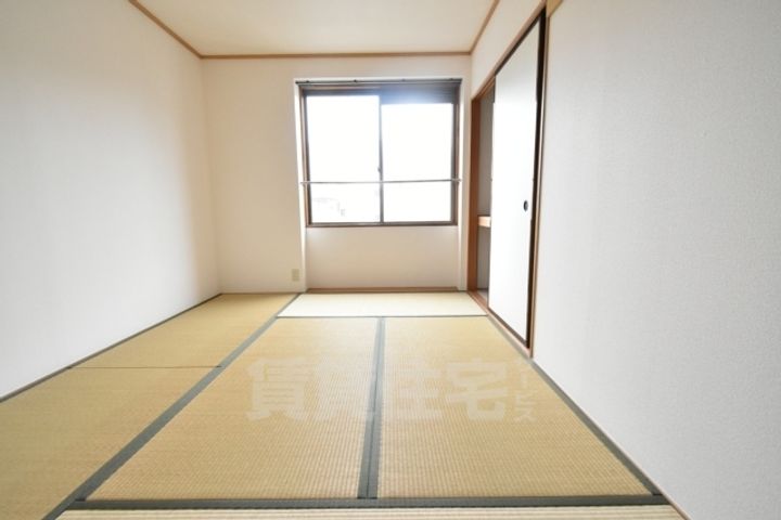 大歳ハイツの内装