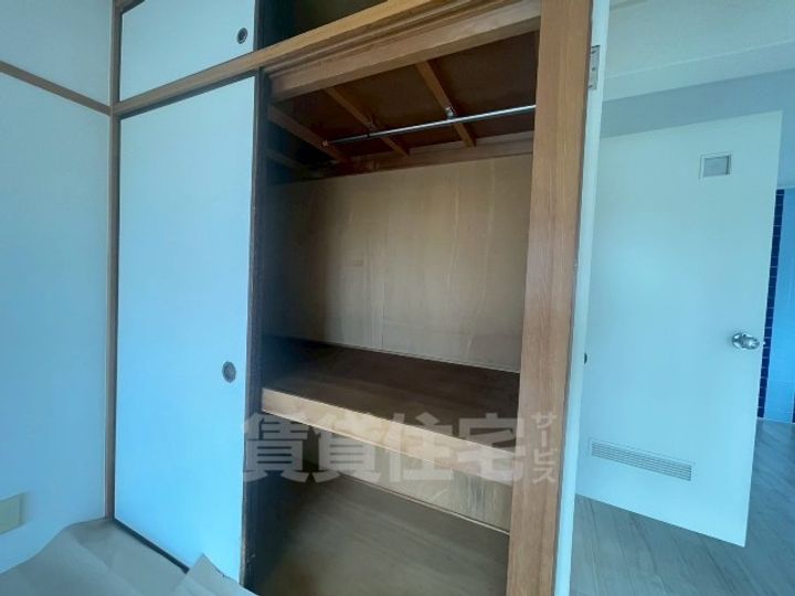 大島ビル城下の内装