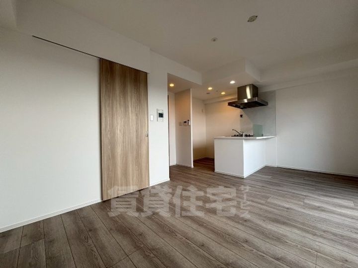 S-RESIDENCE桜本町awesomeの居間