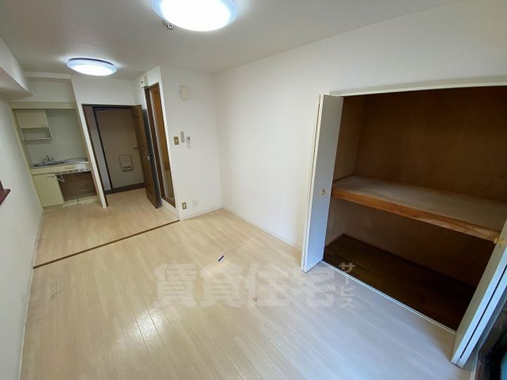 リバーサイド瓢箪山の居間