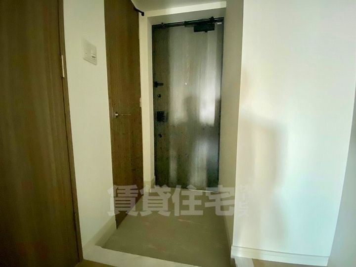 S-RESIDENCE神沢affordの玄関