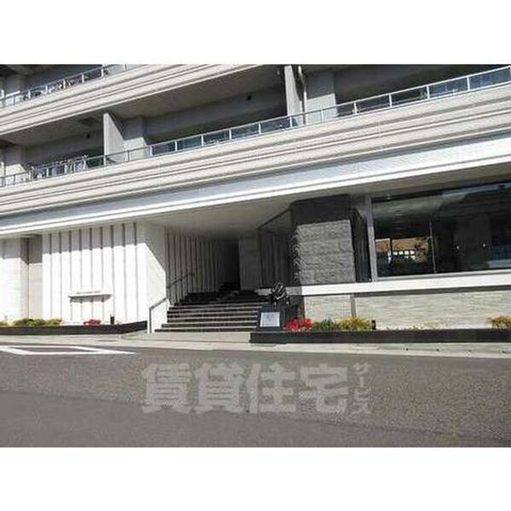 ライオンズ一社グランテラスの玄関