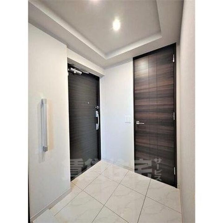 ライオンズ一社グランテラスの玄関