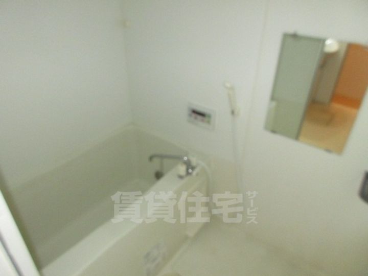 大阪府堺市西区上の賃貸アパートの風呂