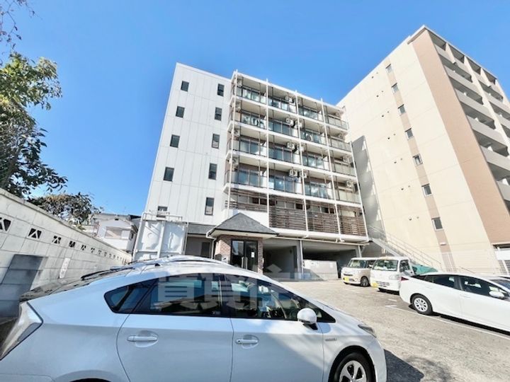 大阪府高槻市富田町3丁目の賃貸マンションの外観