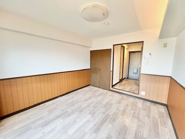 大阪府高槻市富田町3丁目の賃貸マンションの居間