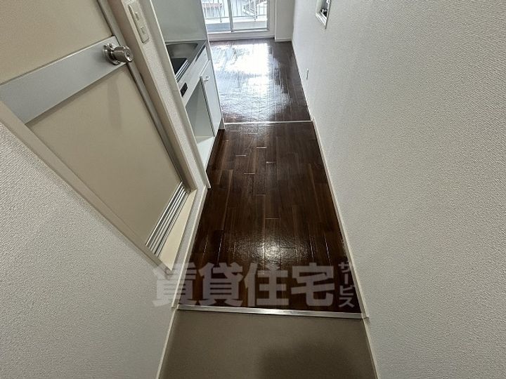 グランデージ東難波の玄関