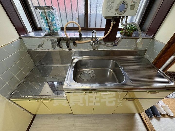 大阪府東大阪市若江東町1丁目(一戸建)の賃貸物件のキッチン