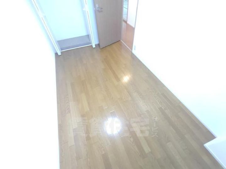 大阪府茨木市東太田3丁目の賃貸マンションの子供部屋