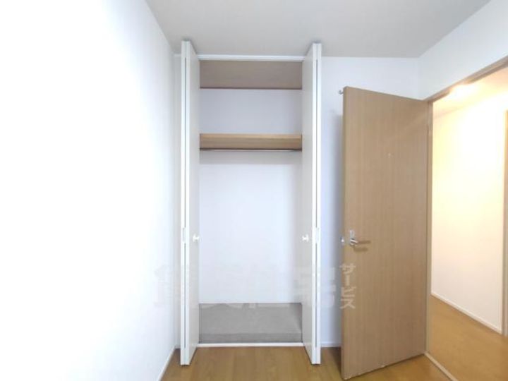 大阪府茨木市東太田3丁目の賃貸マンションの内装