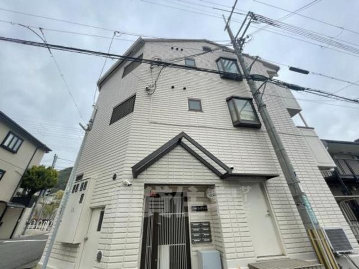 パールエッグクノキの外観