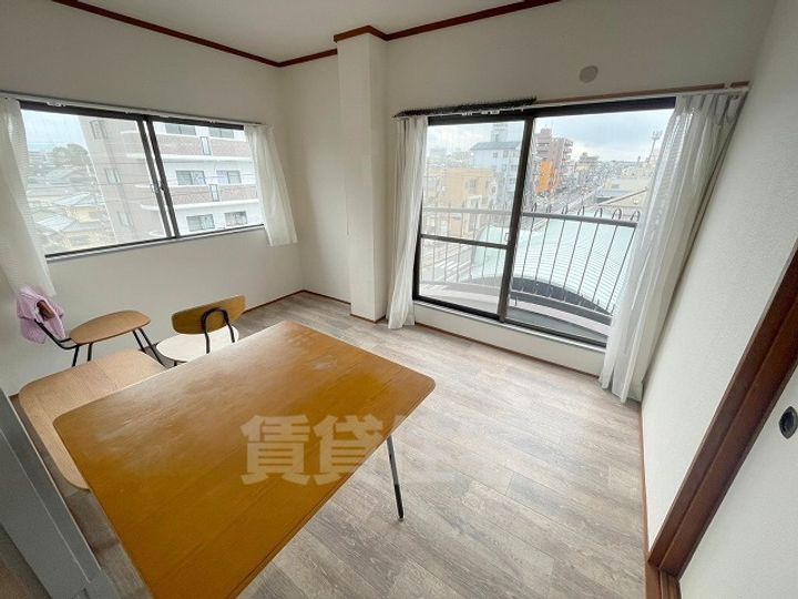 山口白鳥ビルの内装