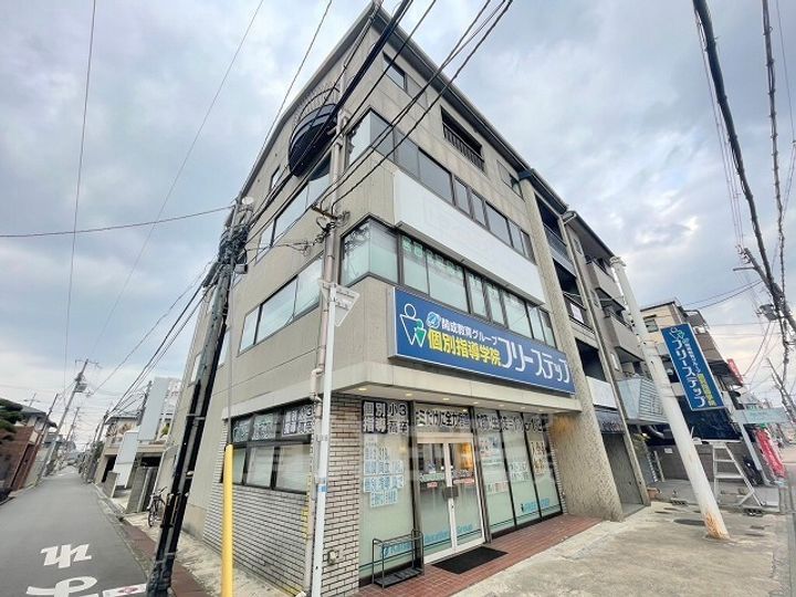 山口白鳥ビルの外観