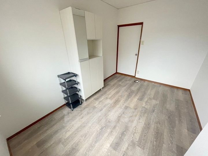 山口白鳥ビルの子供部屋