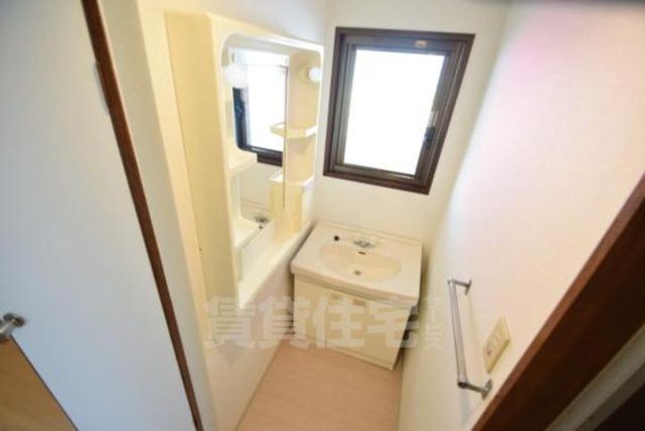 大阪府茨木市双葉町の賃貸マンションの内装