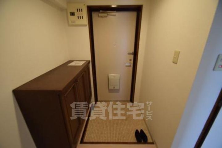 大阪府茨木市双葉町の賃貸マンションの玄関