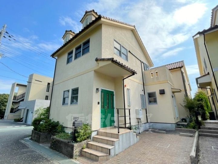 大阪府吹田市佐井寺3丁目(一戸建)の賃貸物件の外観