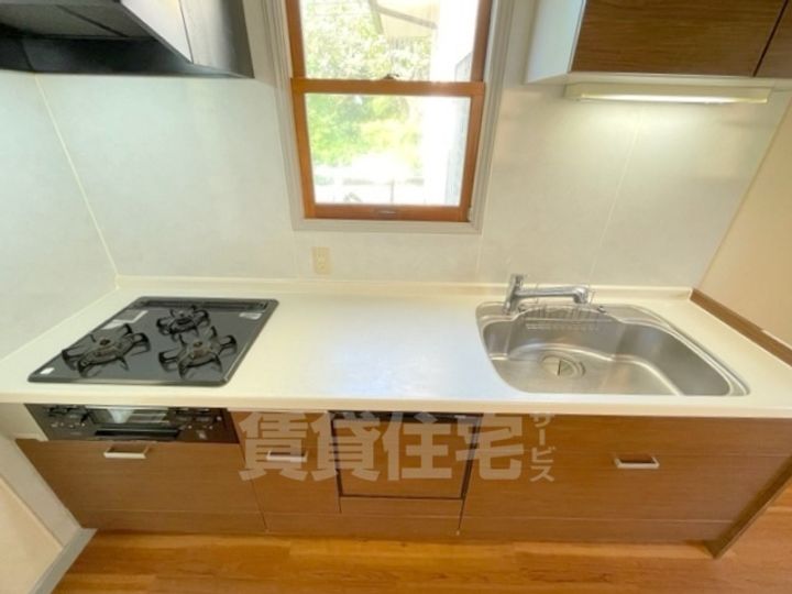 大阪府吹田市佐井寺3丁目(一戸建)の賃貸物件のキッチン
