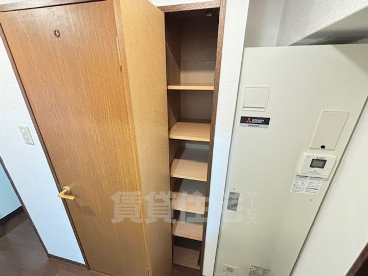 大阪府大阪市住吉区山之内4丁目の賃貸マンションの内装