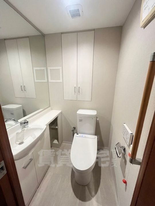 名次町ロジュマンの内装