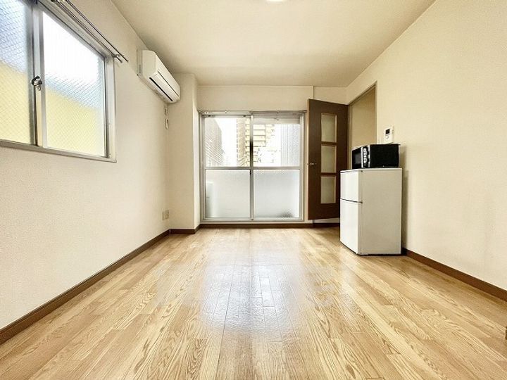 プチメゾン桜山の居間