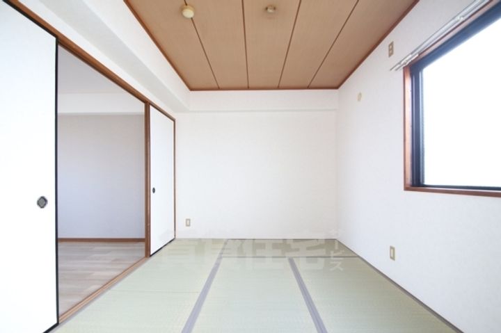 天美ローズマンションの寝室