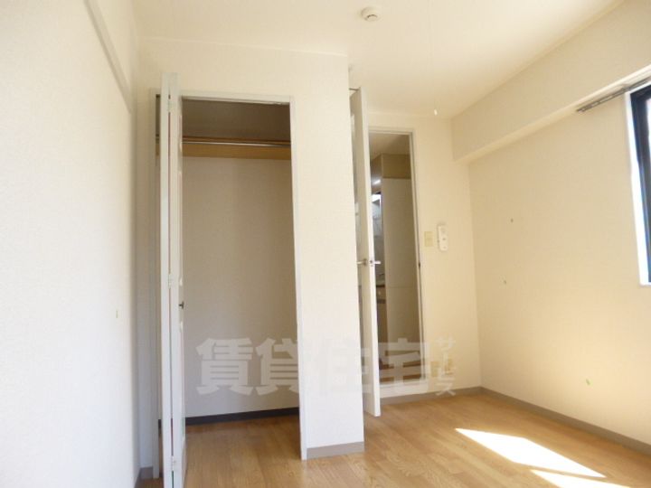 ヒルズ本山南の居間